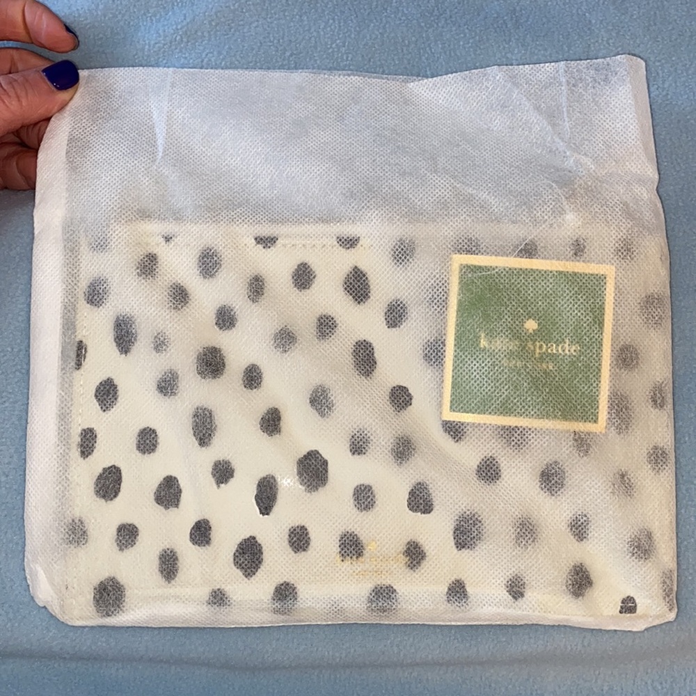 Kate Spade ♠️ Animal Print Pouch - NWT - Picture 5 of 9